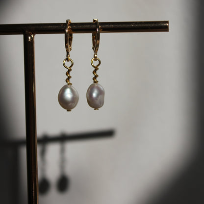 Classic Pearl Drop Earrings